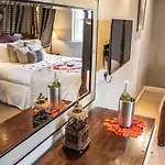 Casa de hóspedes The Howbeck & The Retreat 5min To Lake, Restaurants & To The Free 5*