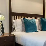 The Howbeck & The Retreat 5min To Lake, Restaurants & To The Free Casa de hóspedes 5*