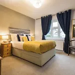 The Howbeck & The Retreat 5min To Lake, Restaurants & To The Free 5*