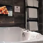 The Howbeck & The Retreat 5min To Lake, Restaurants & To The Free Casa de hóspedes 5*