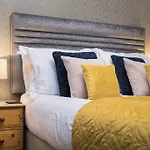 Casa de hóspedes The Howbeck & The Retreat 5min To Lake, Restaurants & To The Free 5*