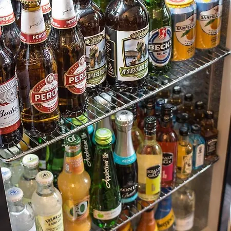 The Howbeck & The Retreat Location, Incl Off-site Health Club And Parking Ev Point Available, Great Deals On بيت ضيافة 5*