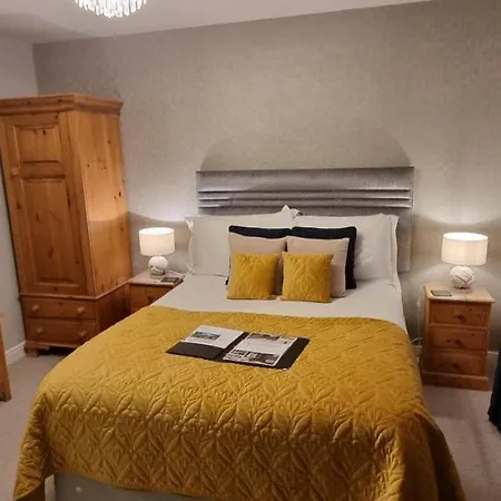 The Howbeck & The Retreat Incl Off-site Health Club And Parking Ev Point Available Πανσιόν