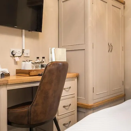 Guest house The Howbeck & The Retreat Incl Off-site Health Club And Parking Ev Point Available Windermere