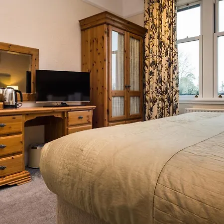 The Howbeck & The Retreat Incl Off-site Health Club And Parking Ev Point Available 5* Windermere