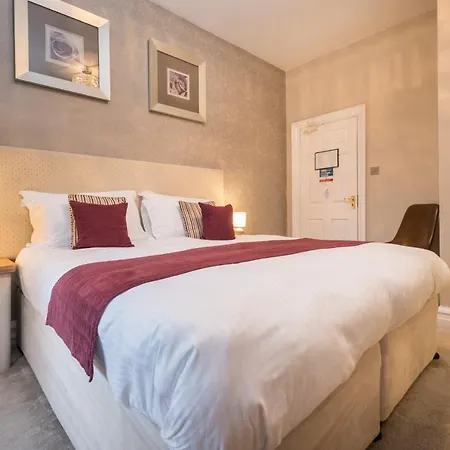 The Howbeck & The Retreat Incl Off-site Health Club And Parking Ev Point Available 5*