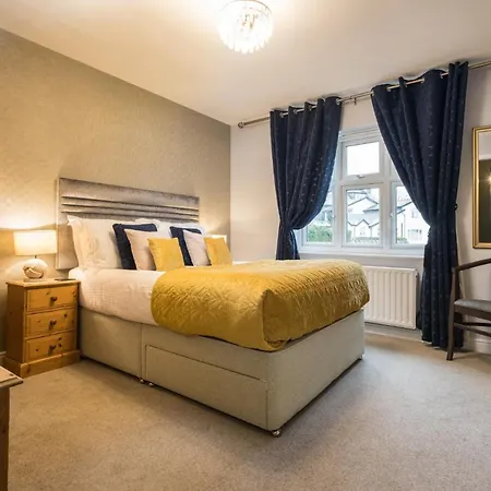 The Howbeck & The Retreat Incl Off-site Health Club And Parking Ev Point Available Guest house Windermere