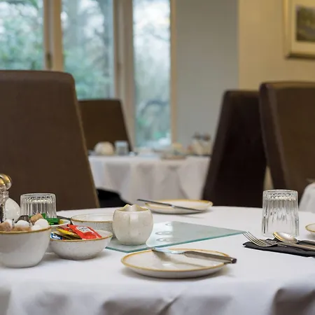 Vendégház The Howbeck & The Retreat Location, Incl Off-site Health Club And Parking Ev Point Available, Great Deals On 5*