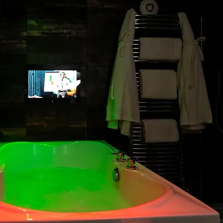 The Howbeck & The Retreat 5min To Lake, Restaurants & To The Free Hydro Wellness Club
