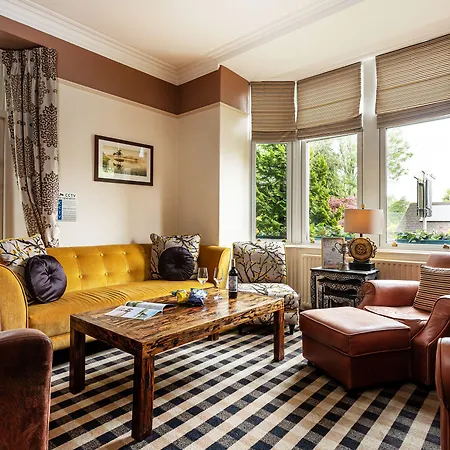 The Howbeck & The Retreat 5min To Lake, Restaurants & To The Free Hydro Wellness Club 5*