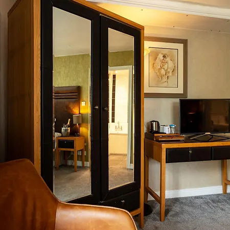 The Howbeck & The Retreat 5min To Lake, Restaurants & To The Free Hydro Wellness Club Pensionat