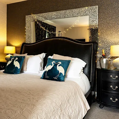 The Howbeck & The Retreat 5min To Lake, Restaurants & To The Free Hydro Wellness Club 5*