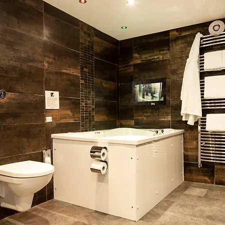 The Howbeck & The Retreat 5min To Lake, Restaurants & To The Free Hydro Wellness Club 5* Windermere