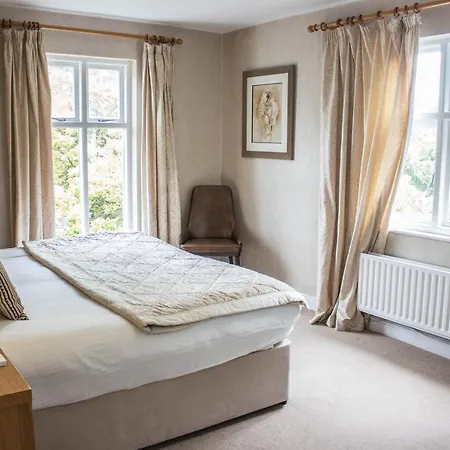 The Howbeck & The Retreat Incl Off-site Health Club And Parking Ev Point Available Gasthuis