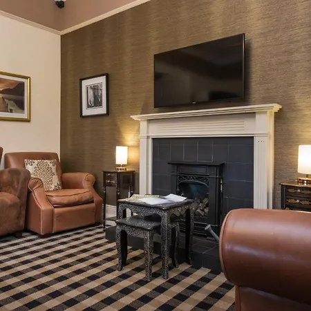 ゲストハウス The Howbeck & The Retreat Incl Off-site Health Club And Parking Ev Point Available ウィンダミア