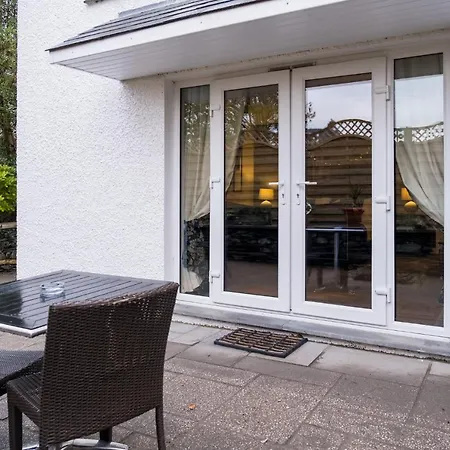 The Howbeck & The Retreat Location, Incl Off-site Health Club And Parking Ev Point Available, Great Deals On 5*