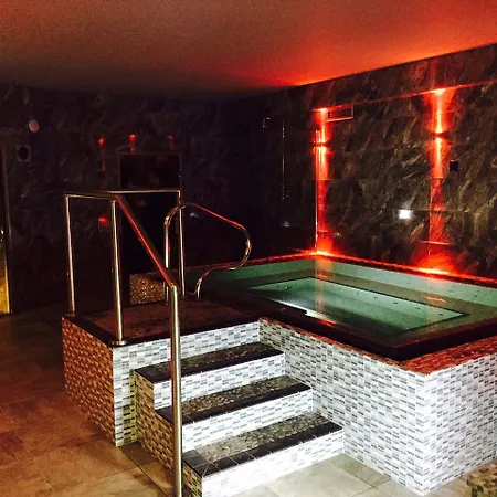 Πανσιόν The Howbeck & The Retreat Location, Incl Off-site Health Club And Parking Ev Point Available, Great Deals On Windermere