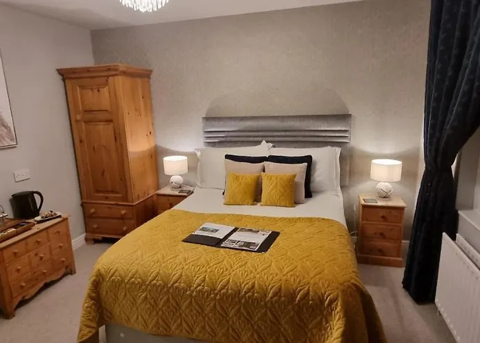 The Howbeck & The Retreat 5min To Lake, Restaurants & To The Free Penzion