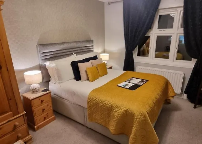 The Howbeck & The Retreat 5min To Lake, Restaurants & To The Free Penzion