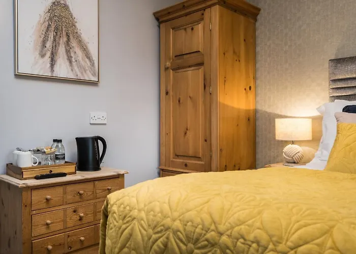 The Howbeck & The Retreat 5min To Lake, Restaurants & To The Free 5*