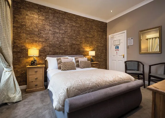 The Howbeck & The Retreat 5min To Lake, Restaurants & To The Free 5*