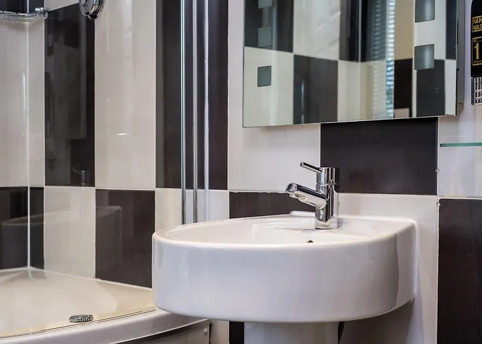 The Howbeck & The Retreat 5min To Lake, Restaurants & To The Free