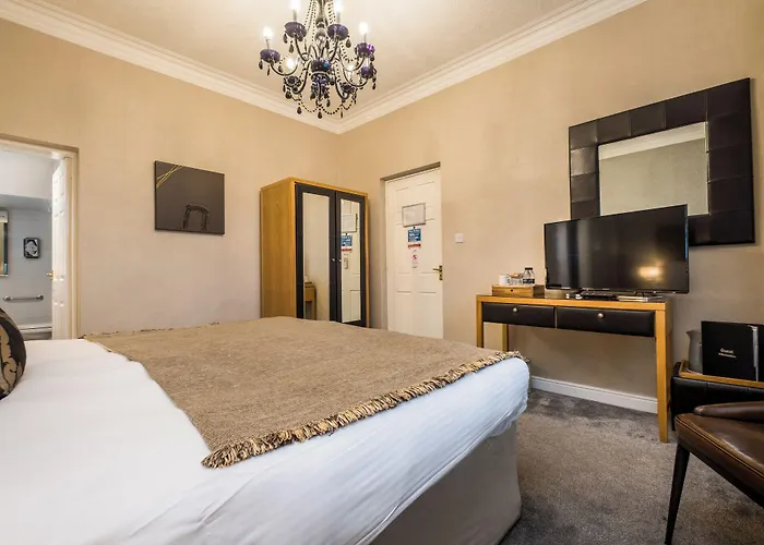 Penzion The Howbeck & The Retreat 5min To Lake, Restaurants & To The Free 5*